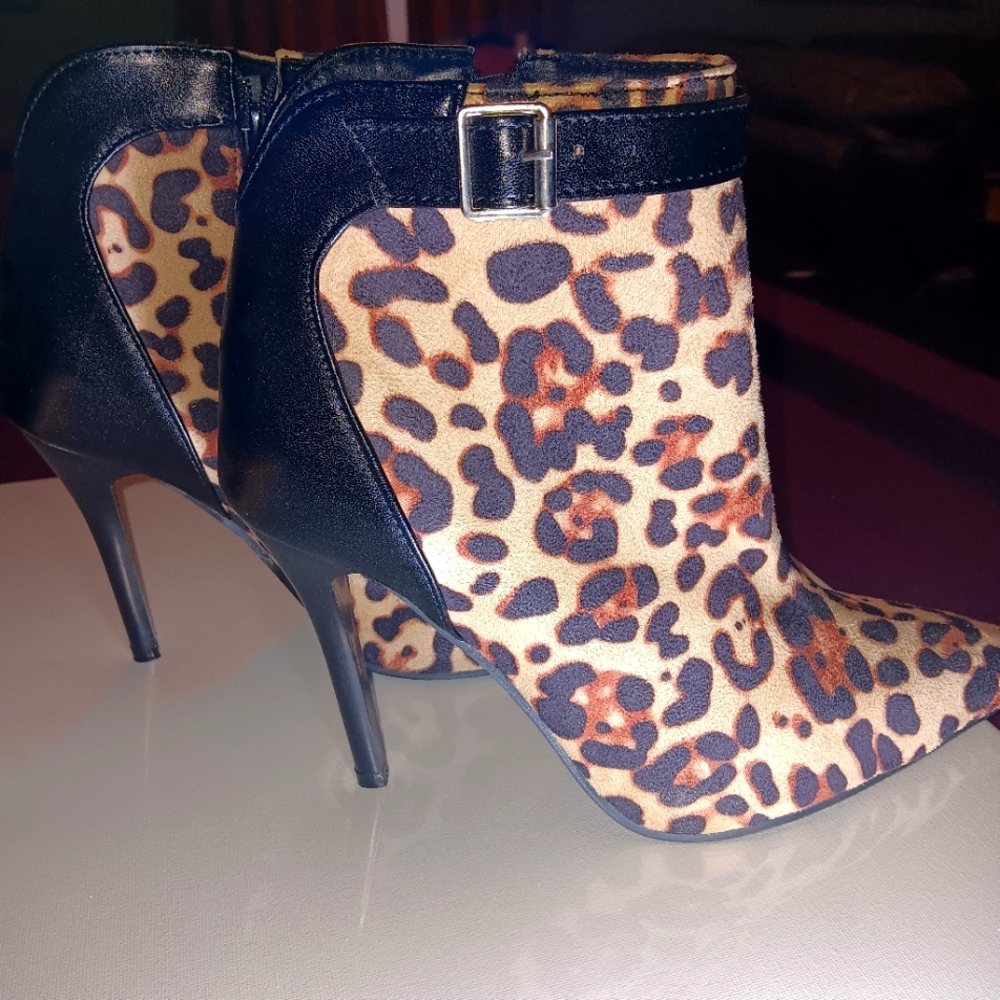 Ankle boots